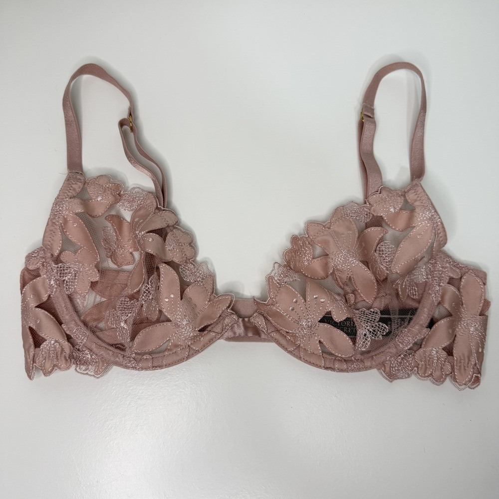 Victoria's Secret Luxe Bra 32C Unlined Plunge Floral Embroidered Pink